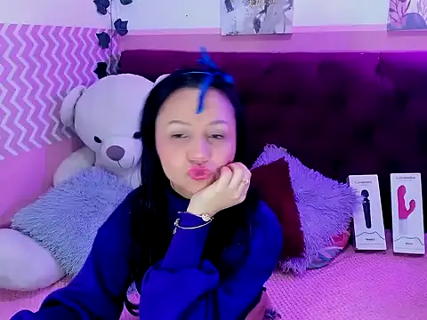 candysmitxxx online show from September 13, 3:06 am