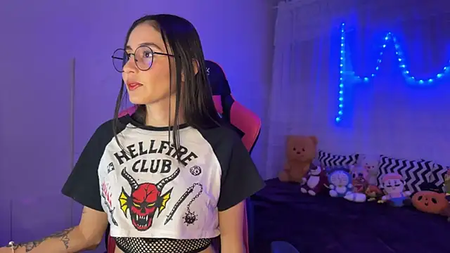 Lua34682 online show from November 28, 11:51 pm