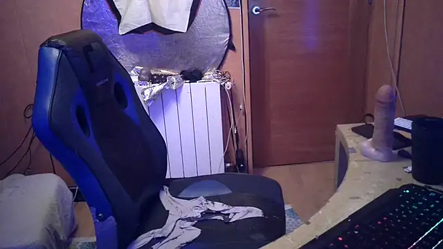 Lia Y PatrickX online show from January 19, 3:18 am