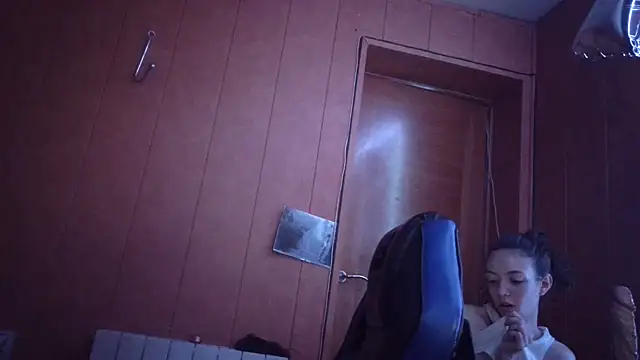 Lia Y PatrickX online show from February 4, 5:34 pm