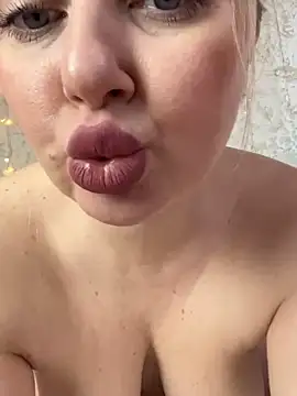 LadyLolyPop  online show from February 9, 3:43 am