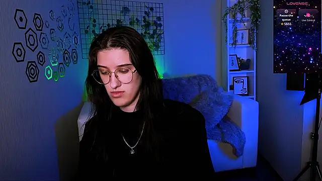 scarlet mooore online show from October 19, 12:11 am