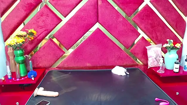 Snapshot of Sweet_Annyy chatting on March 19, 6:55 pm Sweet Annyy online show from March 19, 6:55 pm