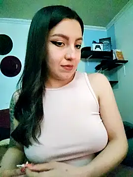 Snapshot of Paudelatorre chatting on March 12, 12:20 am Paudelatorre online show from March 12, 12:20 am