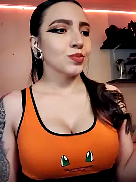 Snapshot of Paudelatorre chatting on September 12, 2:33 am Paudelatorre online show from September 12, 2:33 am