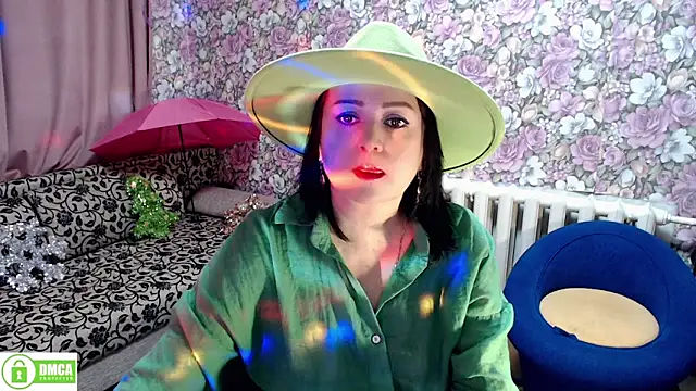 Julia-ru online show from December 28, 9:40 pm