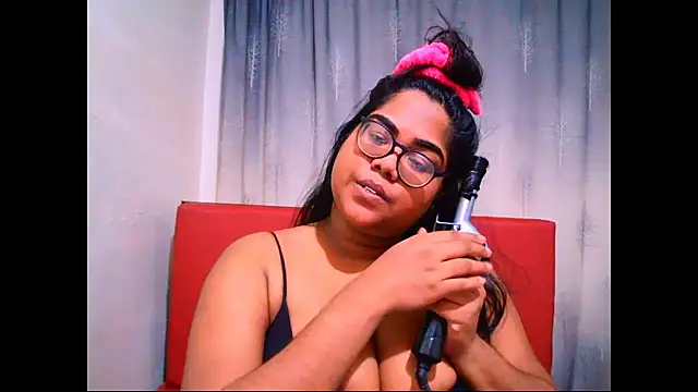 Indian Lola00 online show from September 26, 5:06 pm