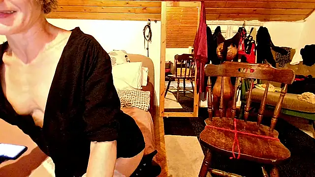 Snapshot of Hot_Colettte chatting on December 13, 2:27 pm Hot Colettte online show from December 13, 2:27 pm