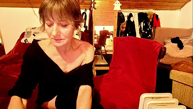 Snapshot of Hot_Colettte chatting on November 24, 9:58 pm Hot Colettte online show from November 24, 9:58 pm