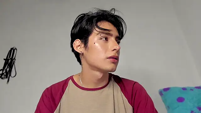 sebas rose online show from December 9, 1:18 am