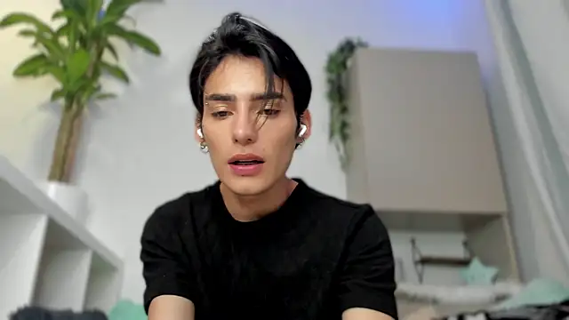 sebas rose online show from January 8, 3:19 am