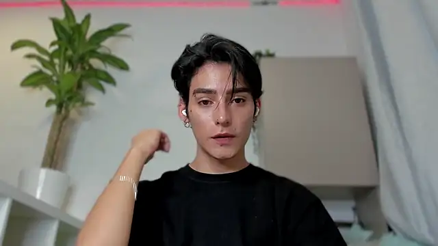 sebas rose online show from January 12, 1:11 am