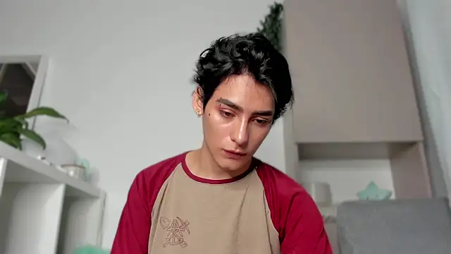 sebas rose online show from February 13, 1:50 am