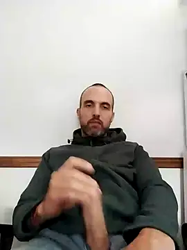 leon3875 online show from December 17, 3:28 pm