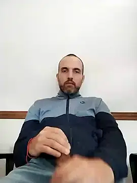 leon3875 online show from December 18, 3:33 pm