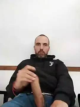 leon3875 online show from December 19, 3:30 pm