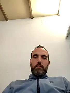 leon3875 online show from March 12, 3:29 pm