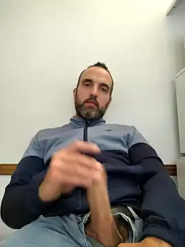 leon3875 online show from March 13, 3:28 pm