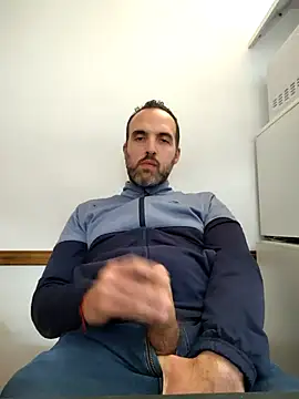 leon3875 online show from October 28, 3:25 pm