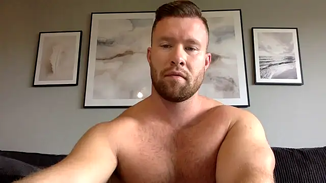 Snapshot of swekingxx chatting on September 15, 11:32 am swekingxx online show from September 15, 11:32 am