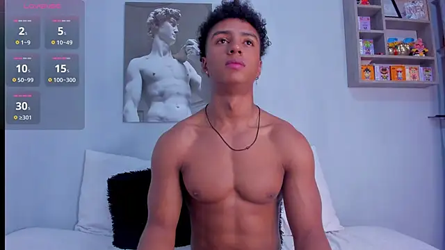 Snapshot of MagnusKing_ chatting on October 1, 1:28 pm MagnusKing online show from October 1, 1:28 pm