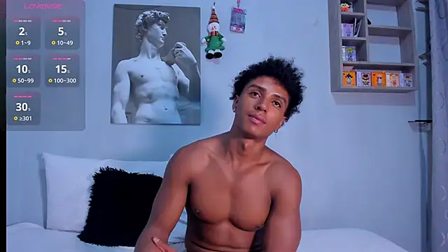 Snapshot of MagnusKing_ chatting on November 23, 4:56 am MagnusKing online show from November 23, 4:56 am