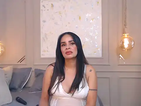 Snapshot of Alishak chatting on October 14, 9:48 pm Alishak online show from October 14, 9:48 pm