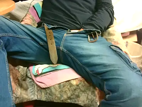 Giulio35 Pika online show from November 1, 6:15 am