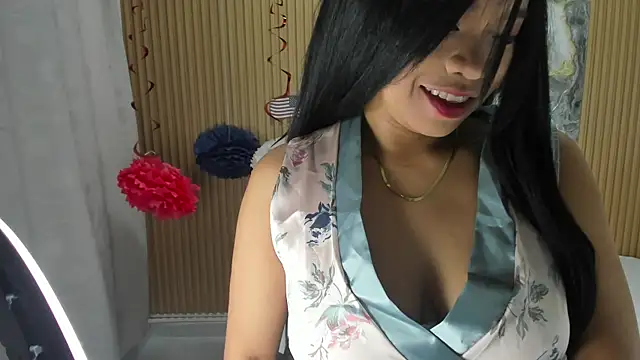 Lili 16 online show from September 12, 11:10 am