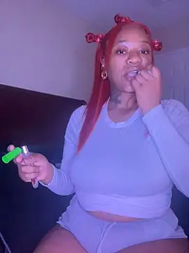 Snapshot of KiDaBrat chatting on February 5, 8:21 am KiDaBrat online show from February 5, 8:21 am