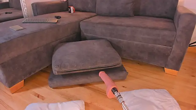 Isabella francoo online show from November 20, 12:27 pm