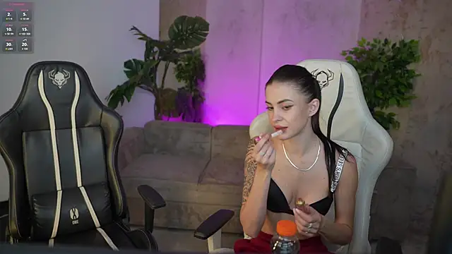 Tina Breeze online show from October 17, 6:49 am