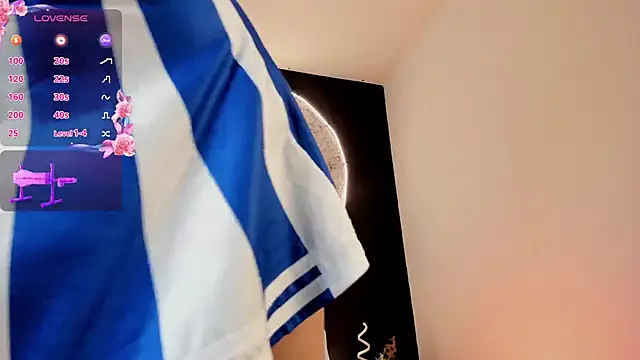 Snapshot of Elena-Rosse chatting on March 18, 4:58 am Elena-Rosse online show from March 18, 4:58 am