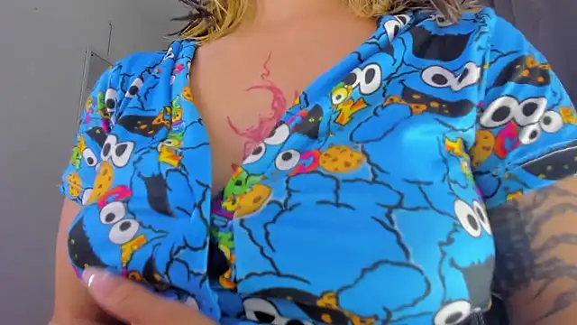 saralolo420 online show from January 13, 1:02 am