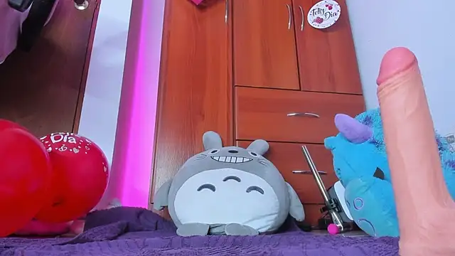 saralolo420 online show from February 14, 4:04 am