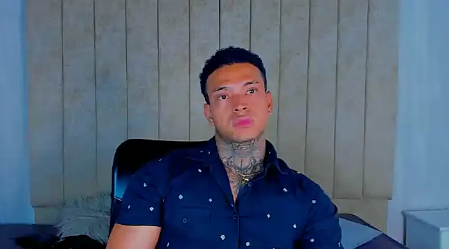 Stiven collins online show from December 31, 4:35 pm