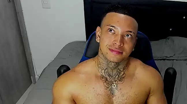 Stiven collins online show from January 20, 8:19 am