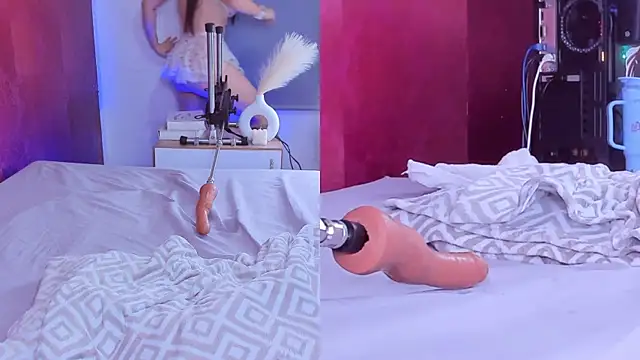 Snapshot of sarasmith85 chatting on February 12, 5:26 pm sarasmith85 online show from February 12, 5:26 pm