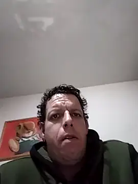 Knuffelstaaf123 online show from December 2, 5:37 pm