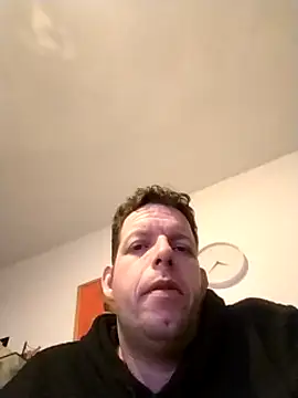 Knuffelstaaf123 online show from January 5, 10:53 am