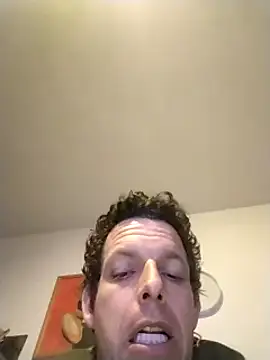 Knuffelstaaf123 online show from March 21, 2:28 am