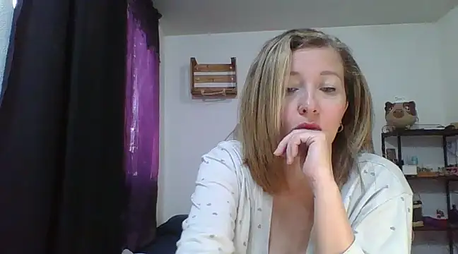 charlott ponce online show from January 28, 5:46 pm