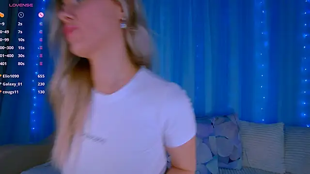 Snapshot of Nika_Bloom chatting on March 4, 10:35 am Nika Bloom online show from March 4, 10:35 am