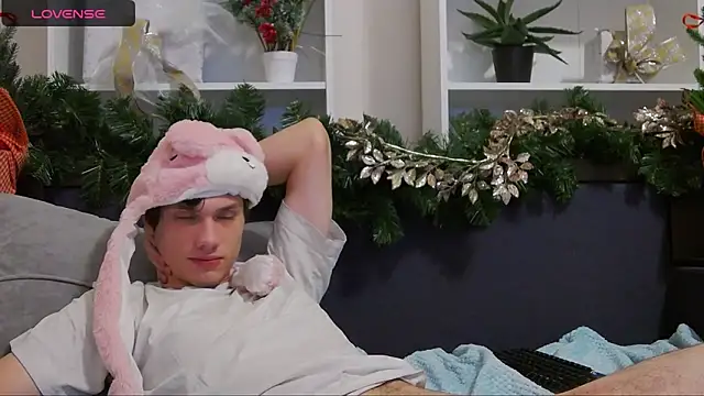 CalvinCay online show from December 15, 12:07 am