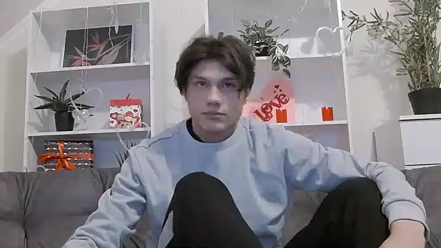 CalvinCay online show from February 5, 1:37 am