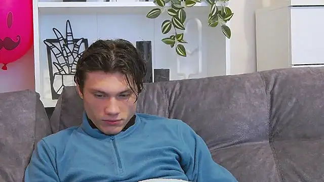 CalvinCay online show from February 23, 5:23 am