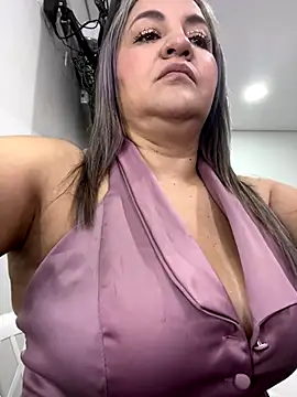 ruby santana777 online show from December 7, 9:33 pm