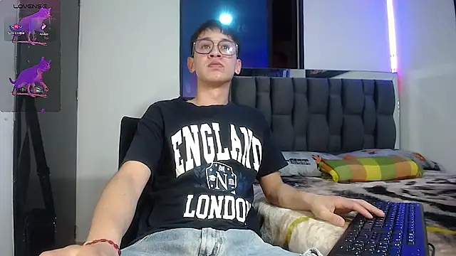 Mr daren  online show from January 30, 5:28 pm