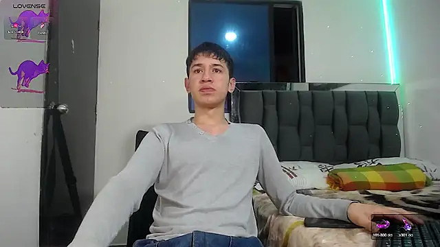 Mr daren  online show from February 5, 6:04 pm