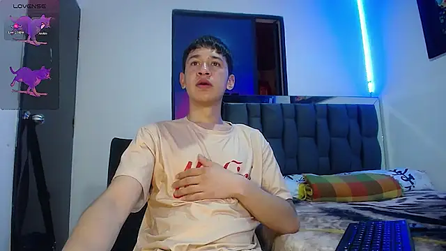 Mr daren  online show from February 7, 7:17 pm